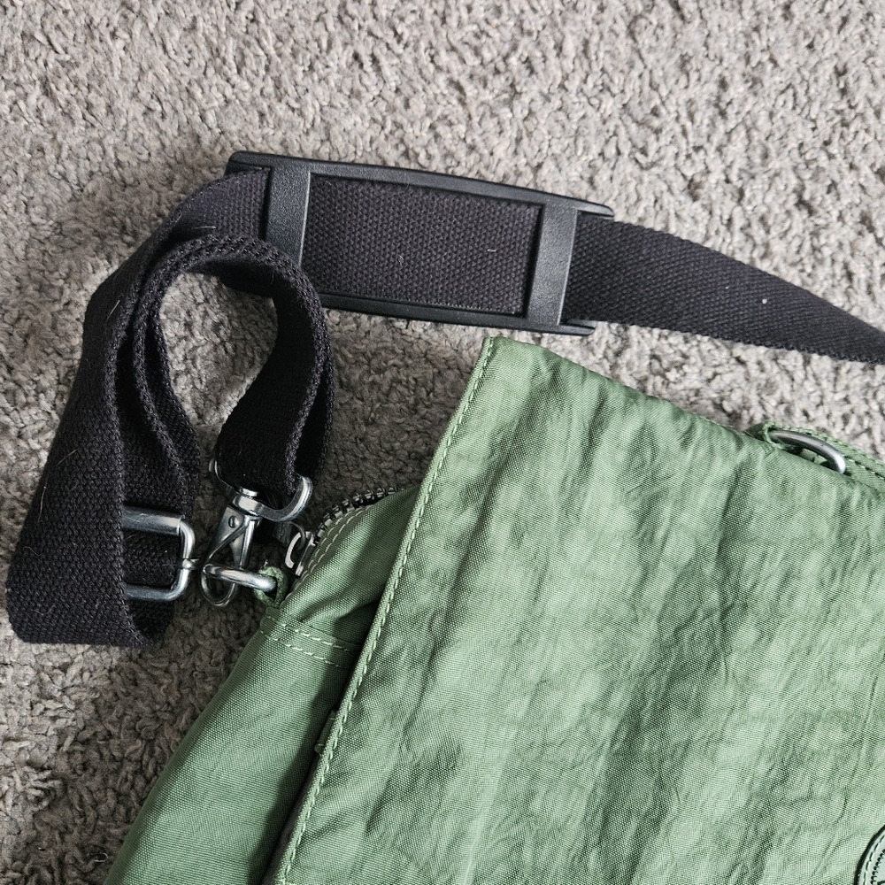 Kipling Unisex Green Laptop Bag 12x16x4 - Picture 5 of 9